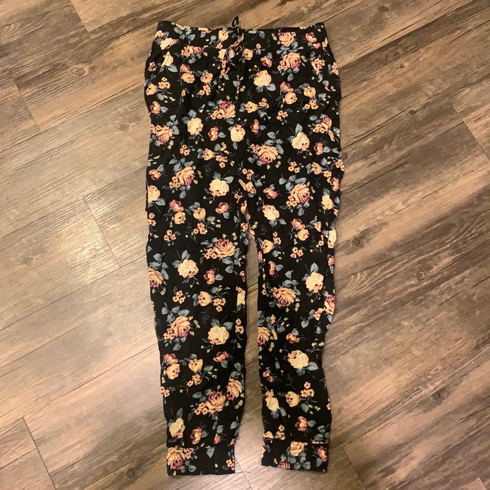 LA Hearts Flower Pants